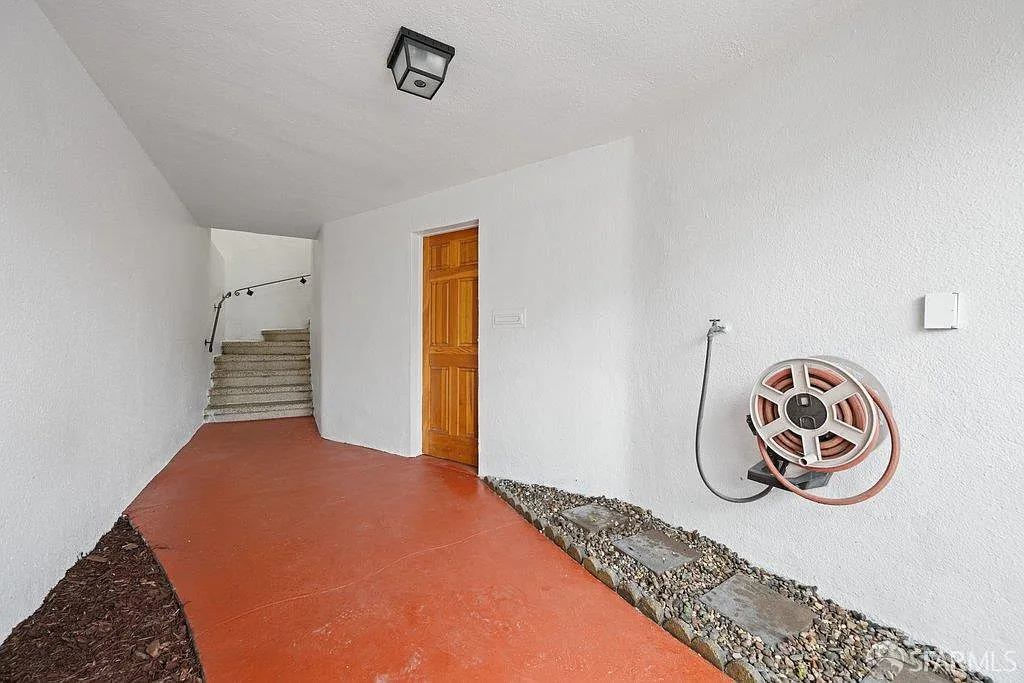 2471 40th Ave - Photo 2