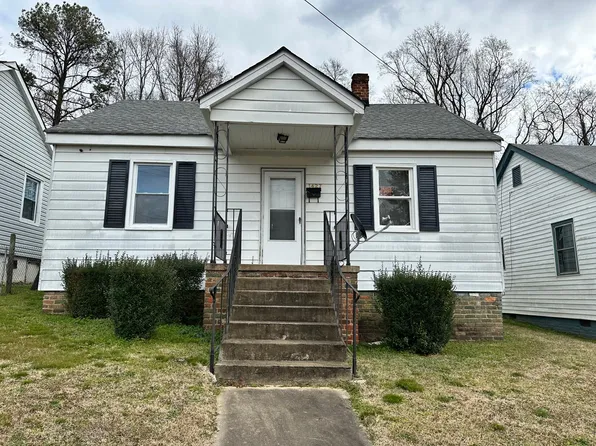 1427 Baylors Ln, Petersburg, VA 23803