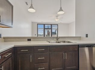 120 Twin Steeples Cir NE Unit 214, Dyersville, IA