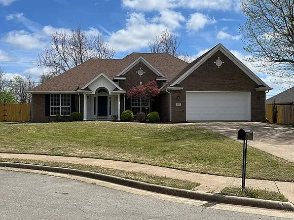 4465 Warwick Cv, Springdale, AR 72762