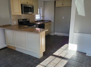 128 Main St #L, Plaistow, NH 03865