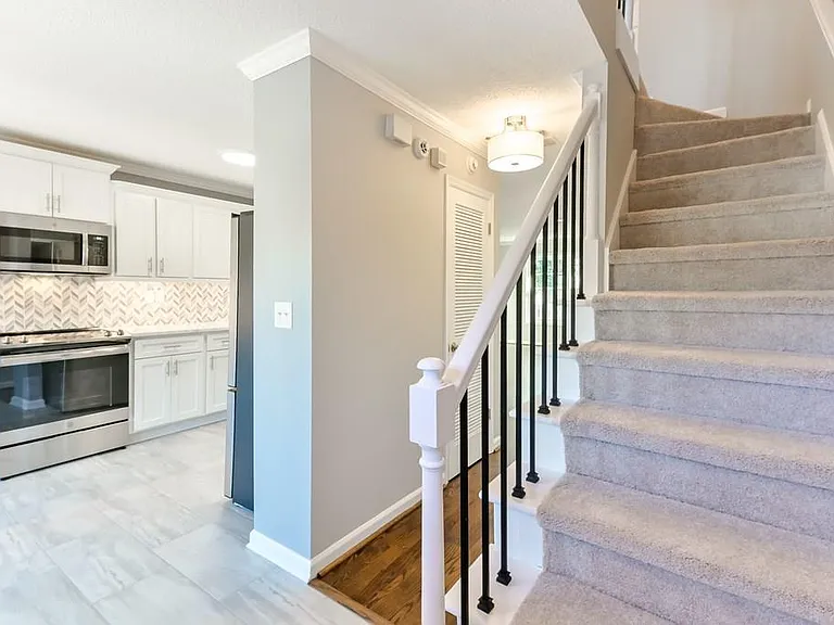 5007 Laurel Springs Way SE — Photo 2
