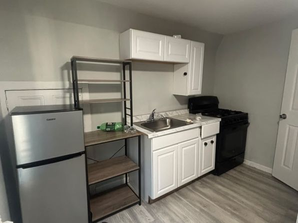 784 S 15th St APT 3