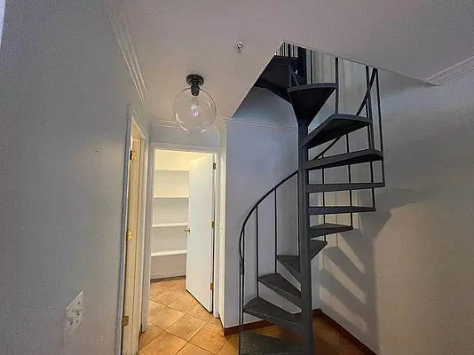 Rented by Metropolis International Realty Inc. | media 4