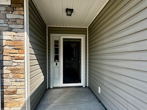 2nd image of 109 Lynden Lane