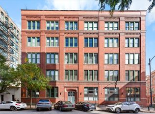 331 S Peoria St APT 101, Chicago, IL 60607