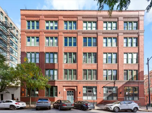 331 S Peoria St APT 101, Chicago, IL 60607