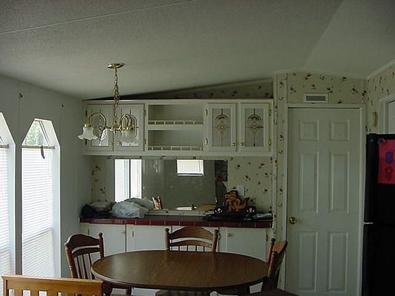 4th image of 750 NE 131st Ter