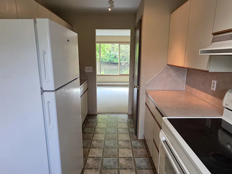 1307 Madison St #1 — Photo 6