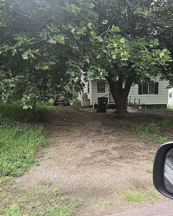 1st image of 601 S Cedar Ave