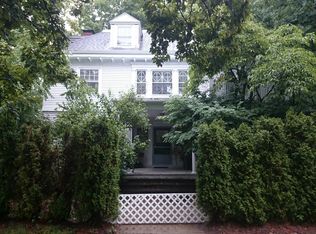 8 Druce St, Brookline, MA 02445