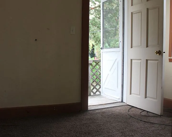 42 Laurel St — Photo 6