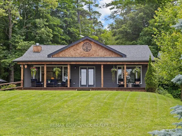 9 Skebo Ln, Horton, ON K7V 3Z8