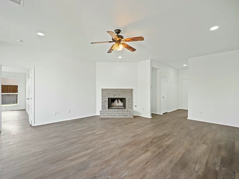 2130 Harvester Dr — Photo 39