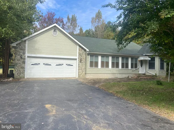 5212 Killens Pond Rd, Felton, DE 19943