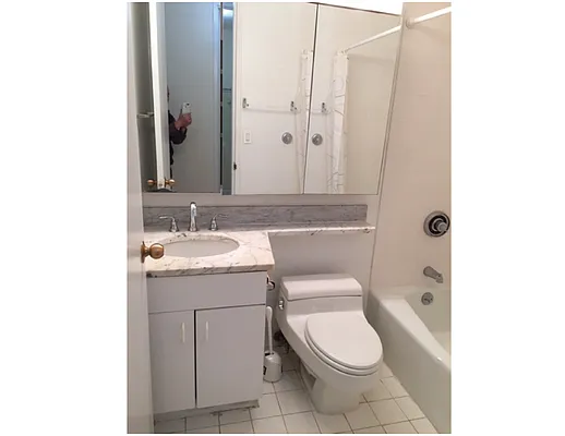 Rented by Center Avenue Equity Co LTD | media 5