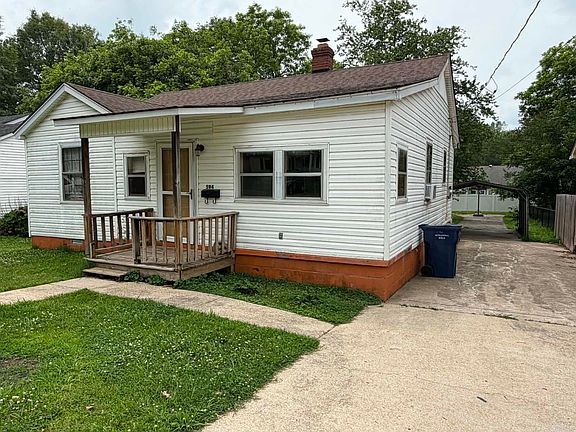 4th image of 594 N 5th Ave