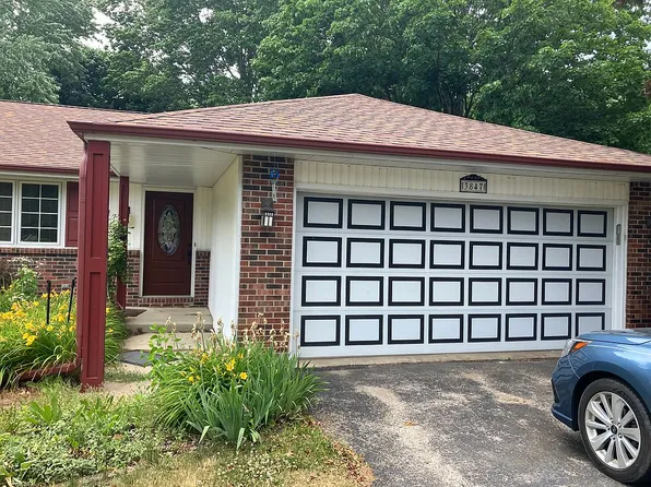 3847 Cutty Sark Rd, Cherry Valley, IL 61016