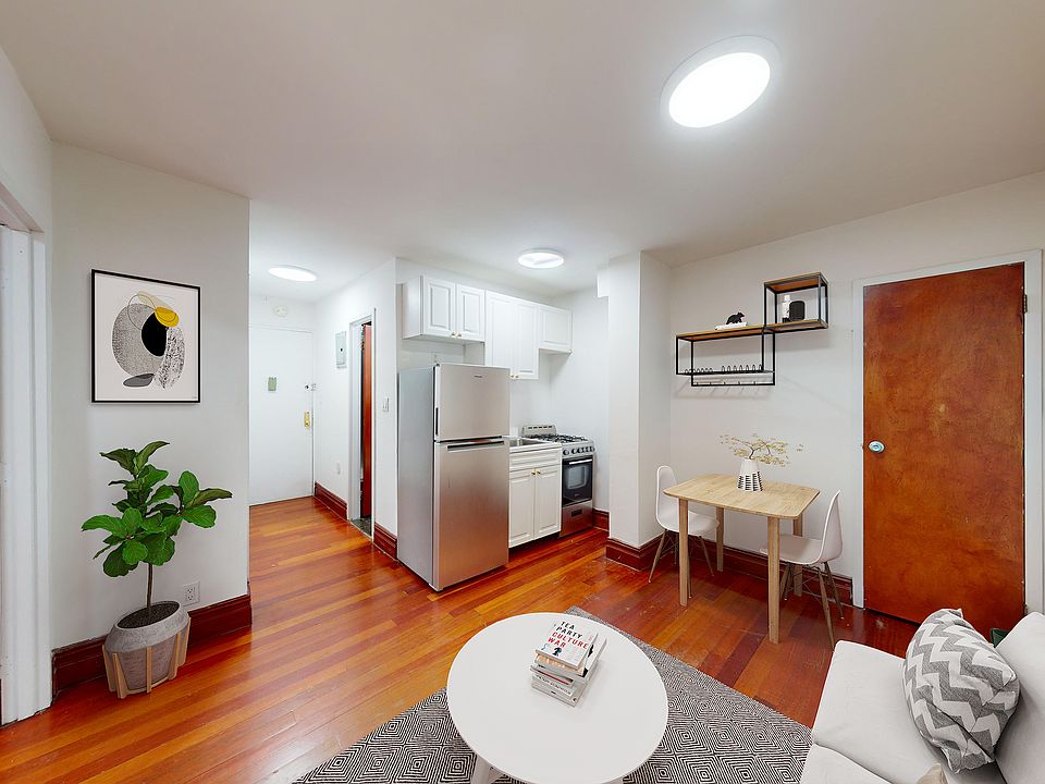 2nd image of 502 E 89th St APT 2D