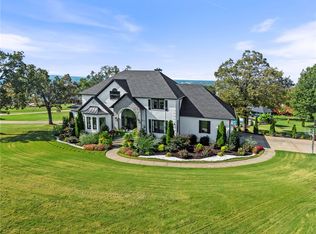 106 Woodcliff Ct, Springdale, AR 72764