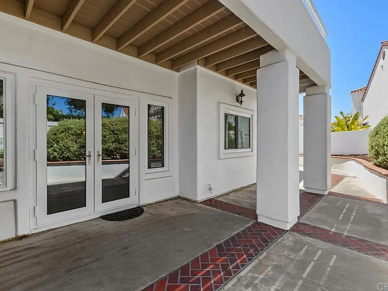 4878 Marathon Way — Photo 6