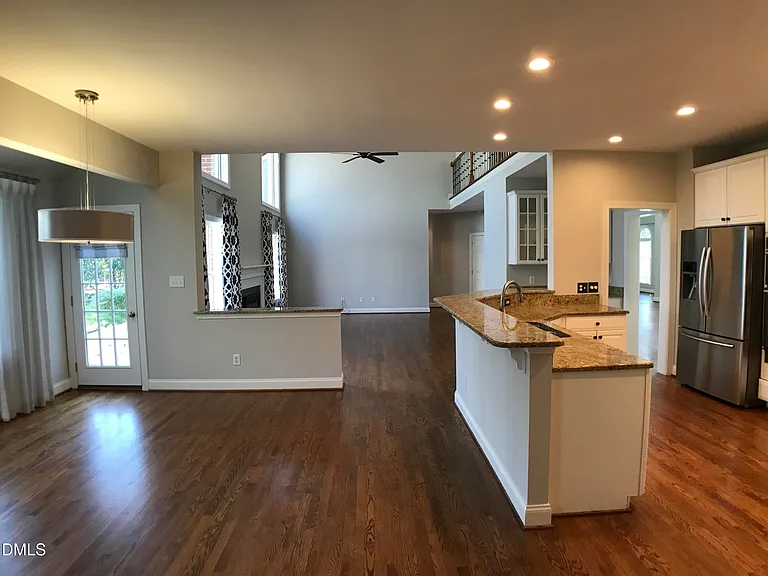 606 Preston Village Way — Photo 9