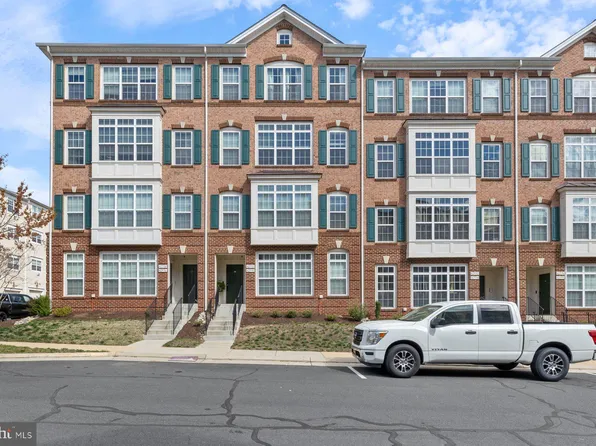 42588 Cardinal Trace Ter, Ashburn, VA 20148