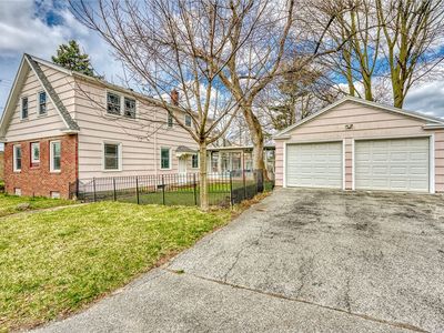 100 E Henrietta Rd, Rochester, NY, 14620