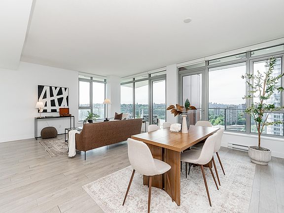 4th image of 518 Whiting Way #1801