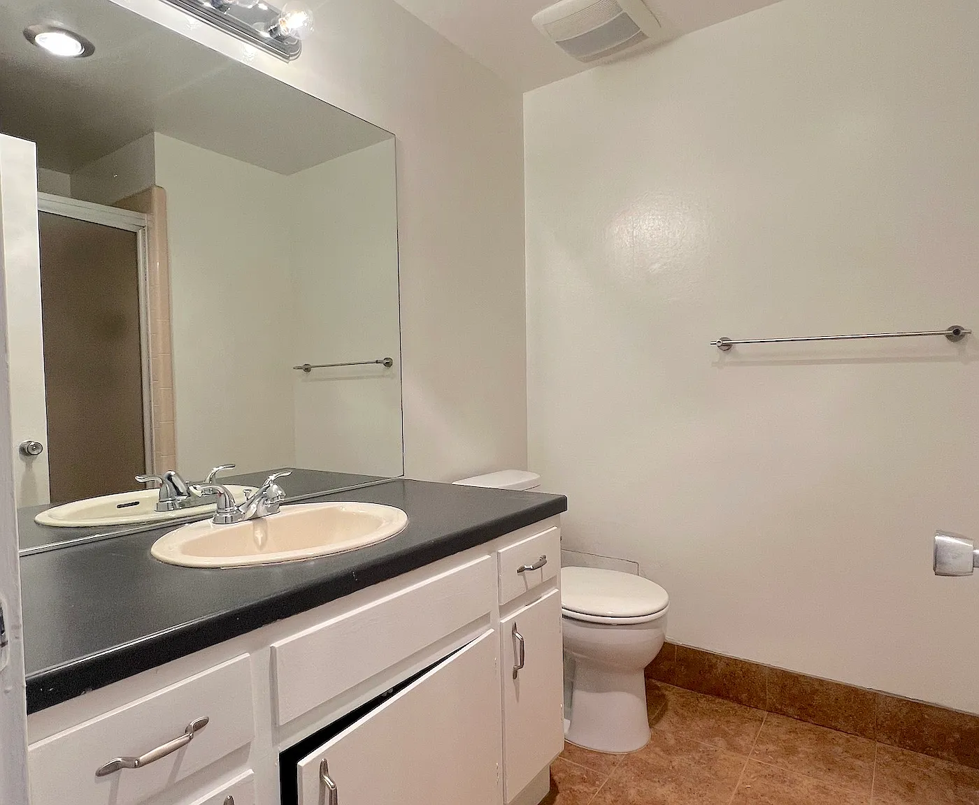 2 bed, 1100 sqft, $2,680 — Photo 4
