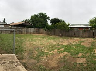 110 Robles Ln, Laredo, TX 78046