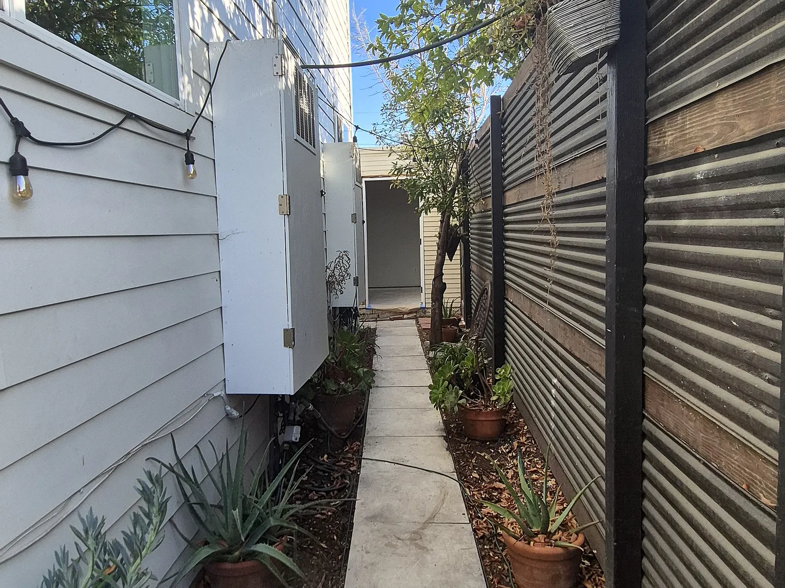 1 bed, 451 sqft, $2,400 — Photo 4