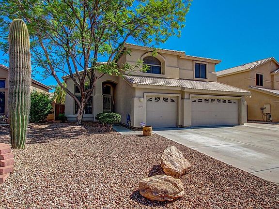 3rd image of 8932 W Lone Cactus Dr