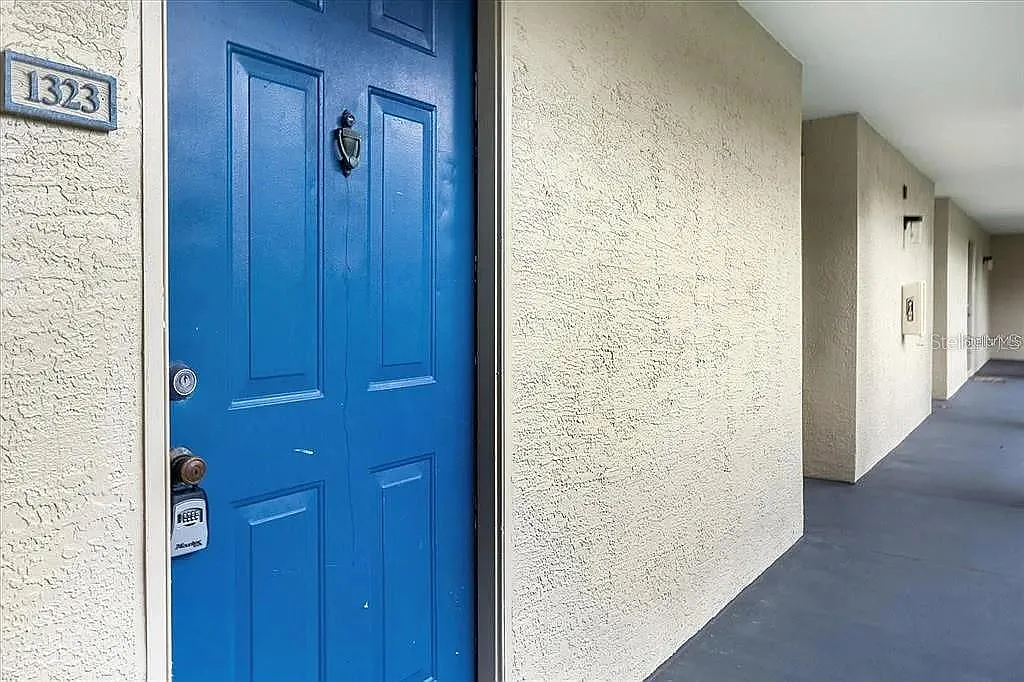 2 bed, 2.0 bath, 1133 sqft, $1,799 — Photo 1