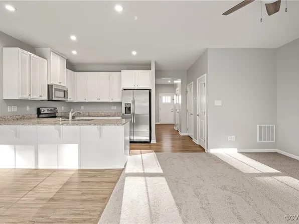 12636 Prestonfield Dr, Chester, VA 23836