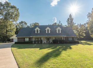 450 Little Woods Dr, Starkville, MS 39759