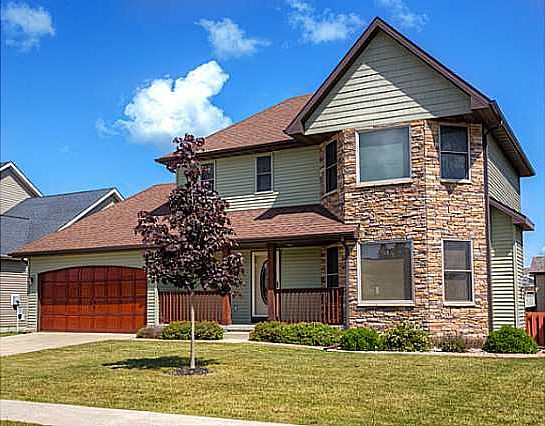 1st image of 115 NE Gracewood Dr