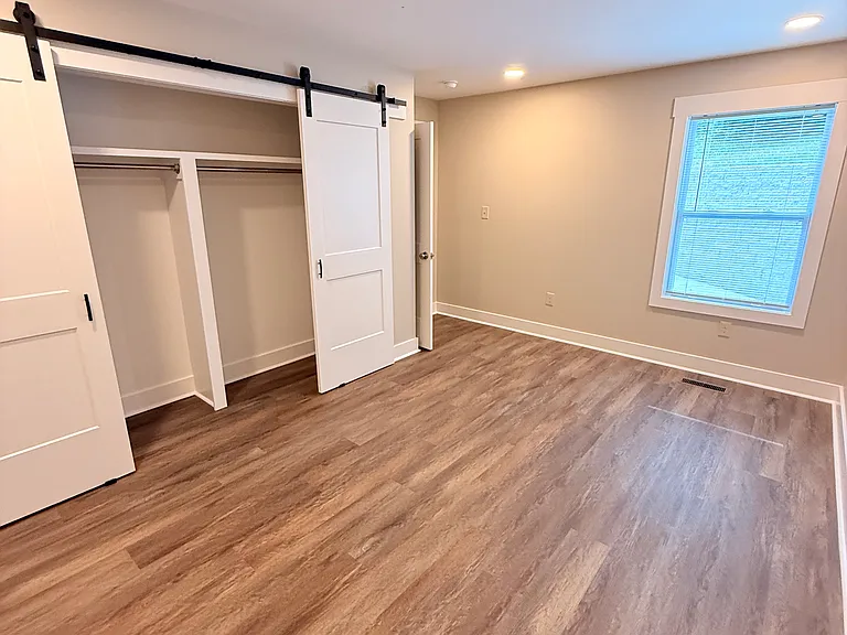 2416 Woodberry Dr #B — Photo 7