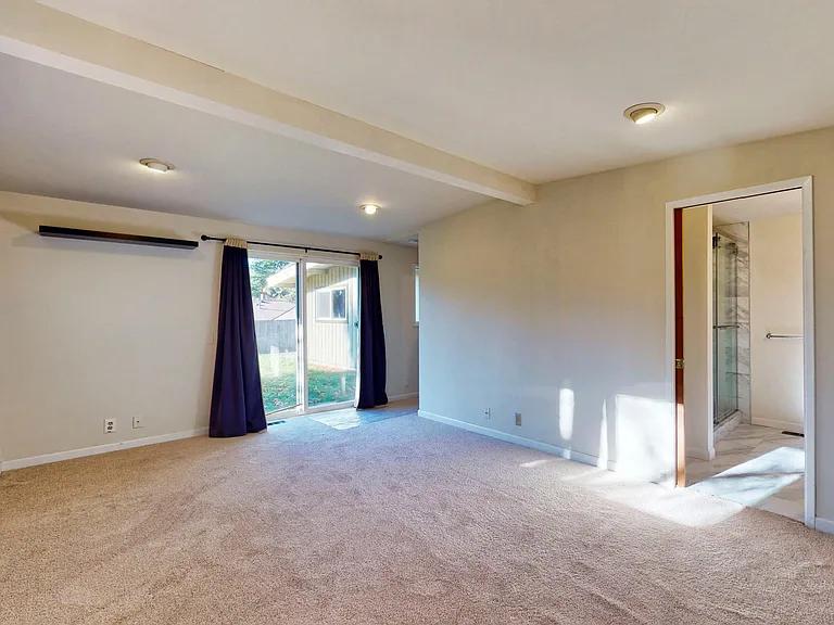 14405 SE 15th St — Photo 11