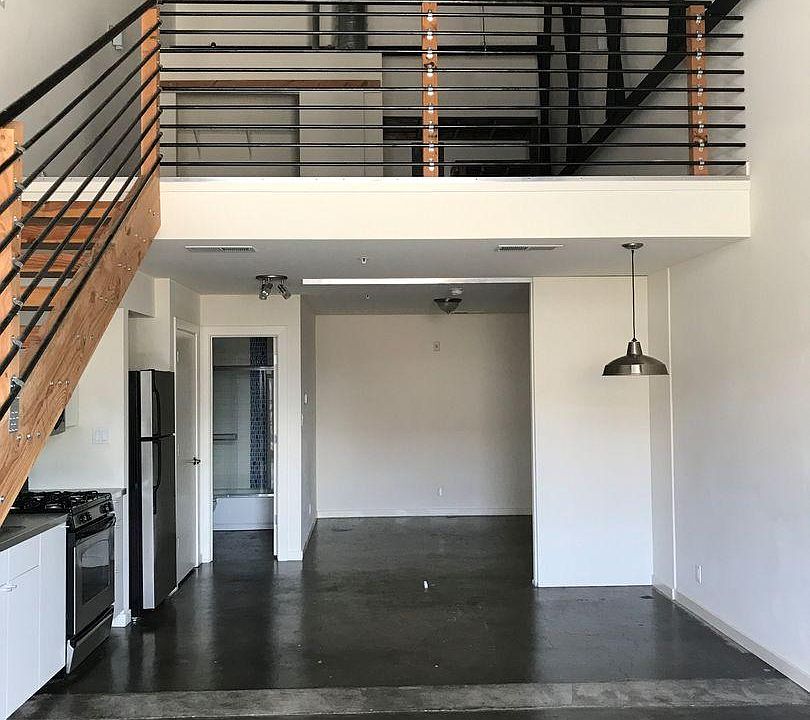 2nd image of 1690 S Wells Ave #7