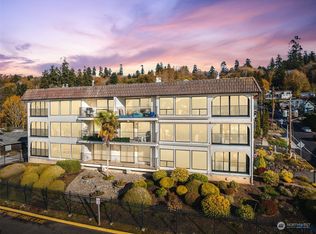 702 S 281st St APT 201, Des Moines, WA 98198