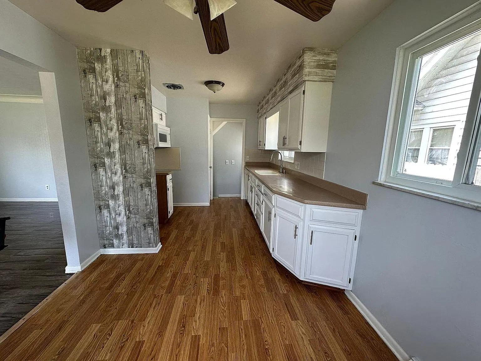 3 bed, 1216 sqft, $1,475 — Photo 4