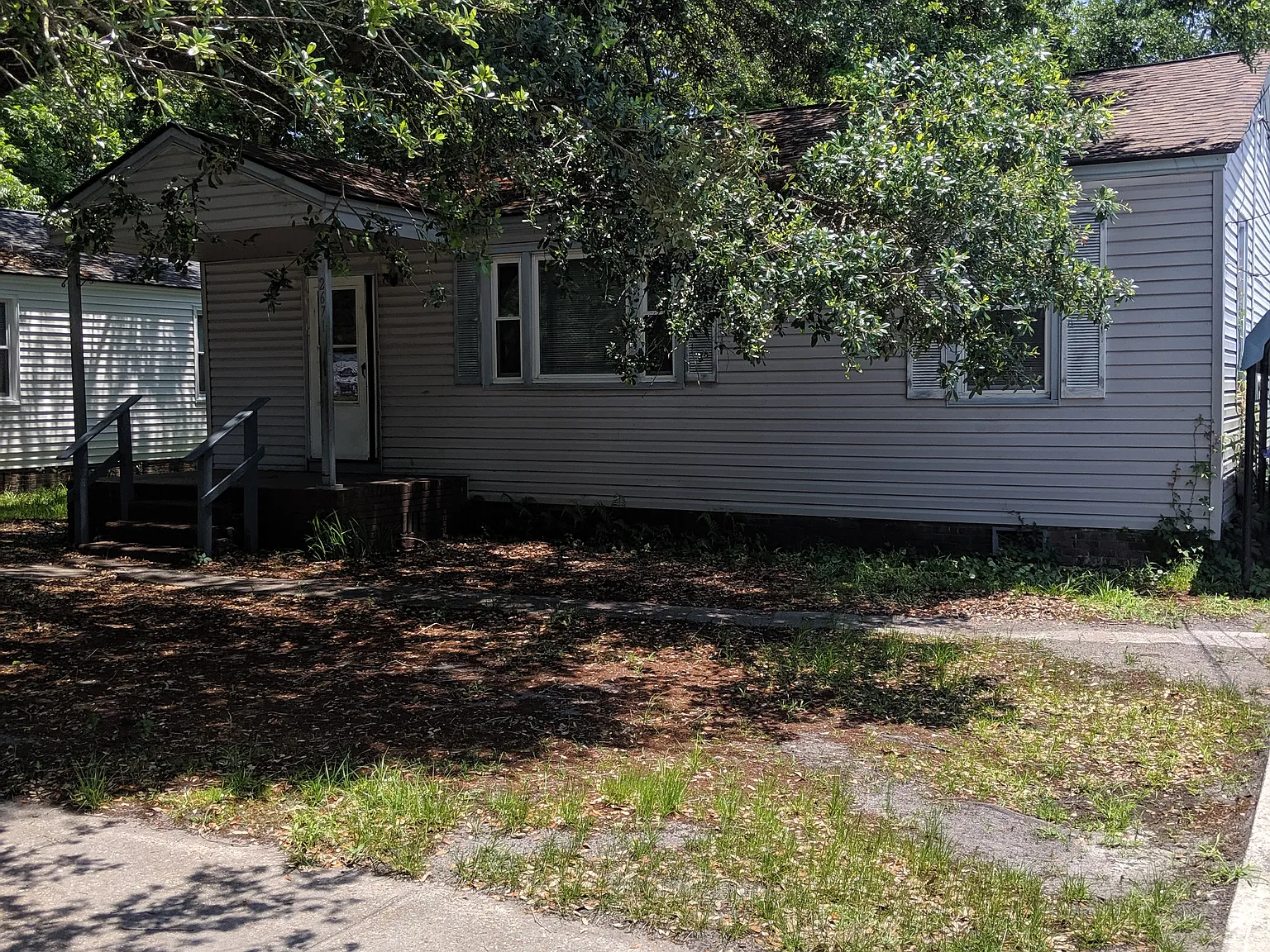 3 bed, 1024 sqft, $2,000 — Photo 1