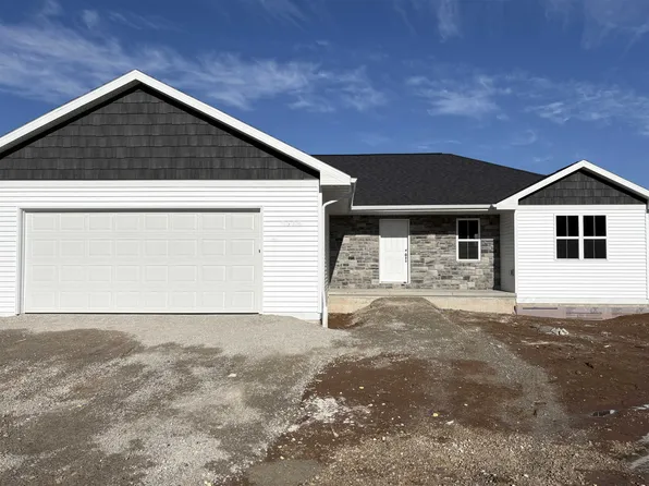 1692 Betty Jean Ln, Green Bay, WI 54313