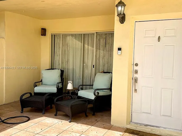 8423 SW 137th Ave #8423 — Photo 3