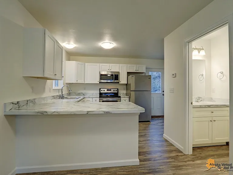 805 N Old Trunk Rd — Photo 5