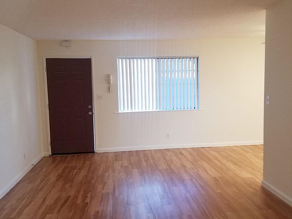 2nd image of 131 W Garfield Ave APT F