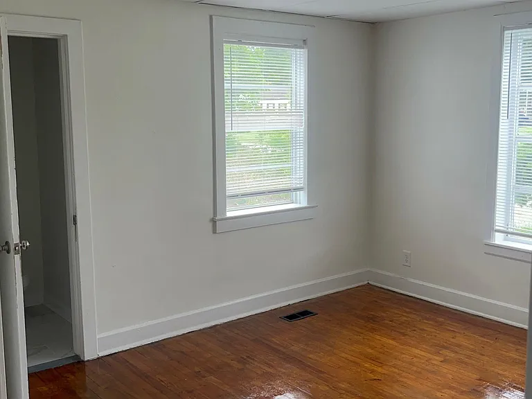 2026 Princeton Ave SW — Photo 12