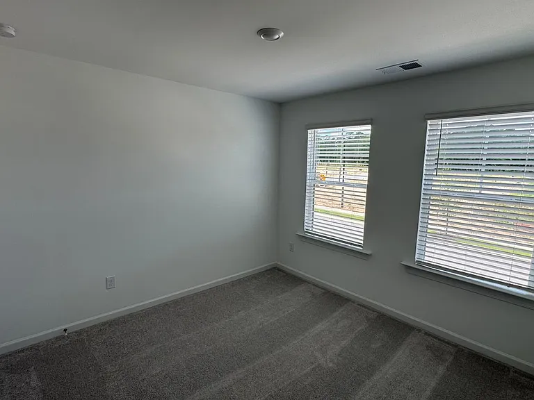 8815 Malmesbury Ln — Photo 21