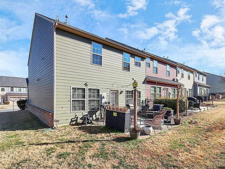 3347 Major Samuals Way — Photo 32
